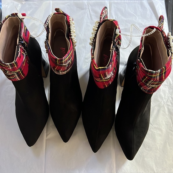 Betsey Johnson Idris Plaid Sash Rhinestone Buckle Booties - Picture 5 of 13